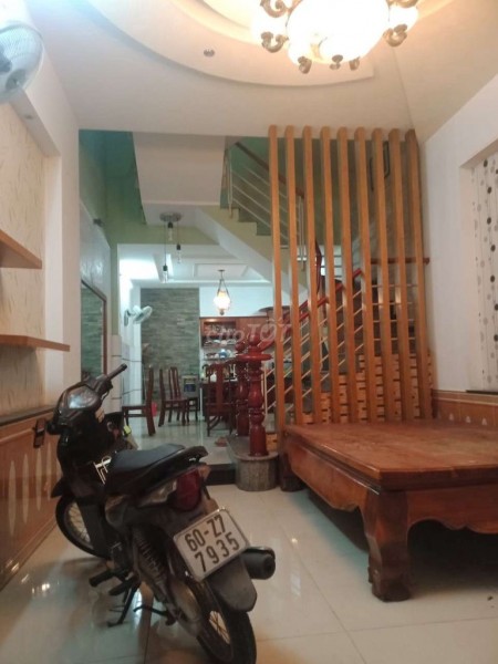 Cho thuê nhà quận Gò Vấp, 64m2, 1 trệt 2 lầu, nhà mới, sạch sẽ, đầy đủ nội thất