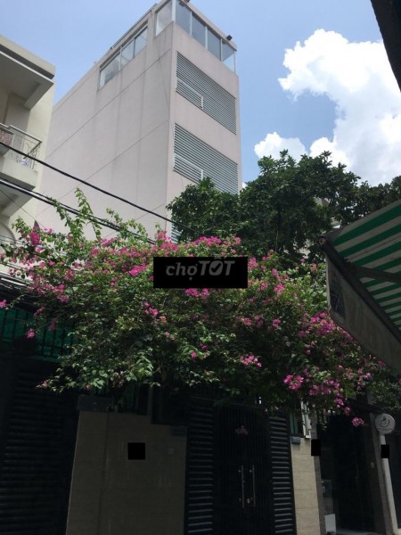 Nhà 4 tầng cần cho thuê nhanh, giá thuê ưu đãi, nhà mới tinh tại Đoàn Thị Điểm khu kinh doanh sầm uất.