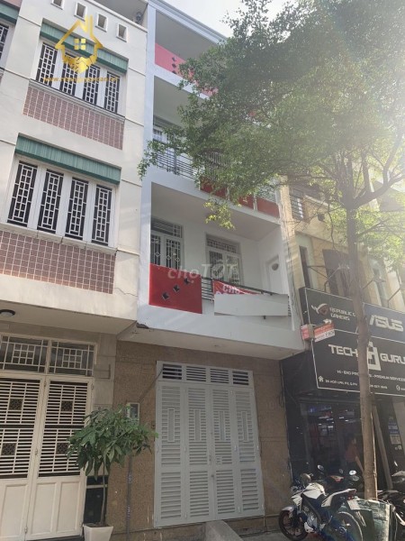 Cho thuê nhà dtsd 300m2 ngay mặt tiền đường Hoa Lan, phường 2, quận Phú Nhuận