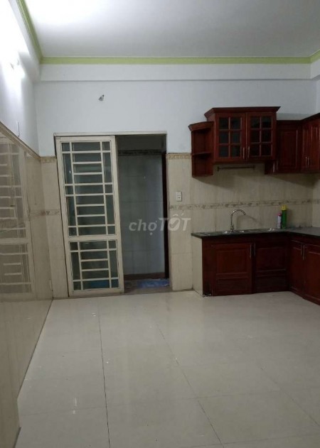 Cần cho thuê nguyên căn rộng 80m2, 2 PN, giá 17 triệu/tháng. MT Tây Hòa, Quận 9
