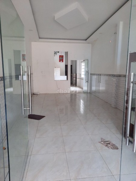 Cho thuê nhà rộng 100m2, nhà có 2 PN, 1 trệt, 1 lầu, đường số 8, Quận Bình Tân, giá 7.5 triệu/tháng