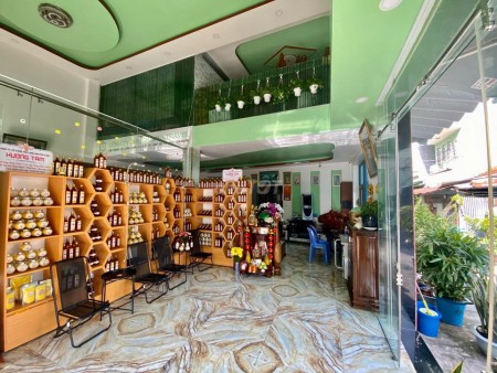 Chủ cần cho thuê nguyên căn mặt tiền Quận 11, dtsd 105m2, giá 35 triệu/tháng, LHCC