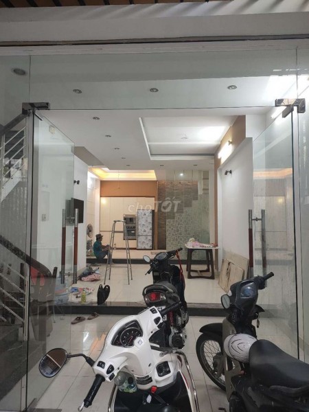 Nhà mới 70m2, 1 trệt 3 lầu, 4 phòng tại hẻm 455 Lê Văn Lương, P. Tân Phong, Quận 7