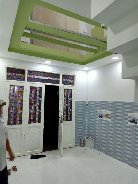 Chủ cần cho thuê nguyên căn rộng 44m2, giá 8 triệu/tháng, hẻm 325 Bạch Đằng, Bình Thạnh