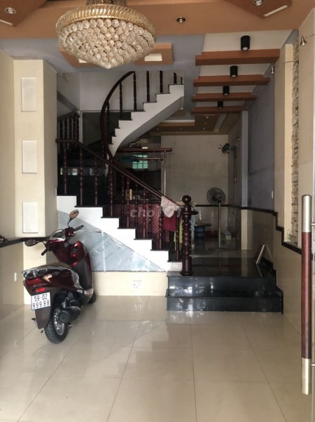 Đường Thạch Lam, Quận Tân Phú cần cho thuê căn hộ rộng 15 triệu/tháng, dtsd 60m2, LHCC