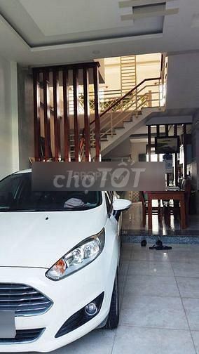 Cần cho thuê nhà nguyên căn, ô tô đậu ngay trong nhà, Tổng diện tích 270m2