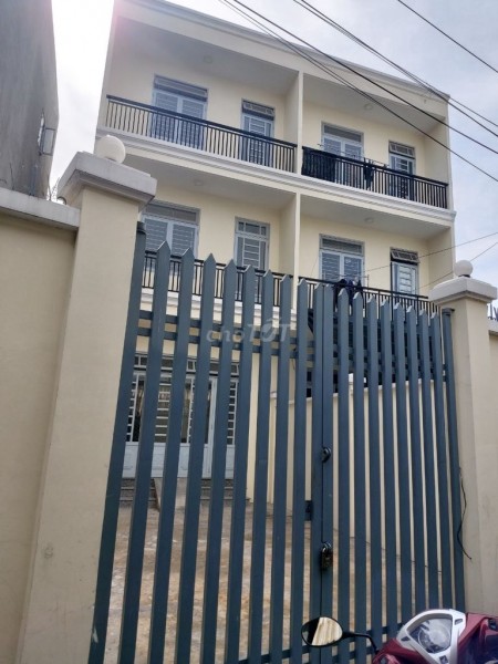 Cho thuê nhà hẻm đường số 11, Quận Thủ Đức, cần cho thuê giá 8 triệu/tháng, dtsd 50m2