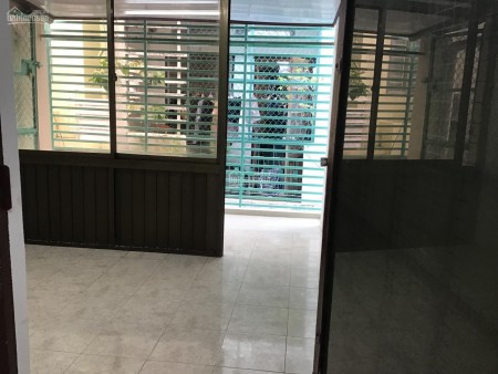 Nhà 1 trệt, 1 lầu hẻm 372 Điện Biên Phủ, Quận 10 cần cho thuê giá 7.5 triệu/tháng, dtsd 31.9m2