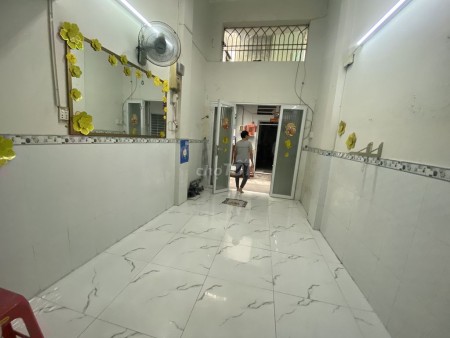 Cho thuê nhà nguyên căn mới tinh tại Huỳnh Mẫn Đạt, Quận 5 Gần TTTM NowZone