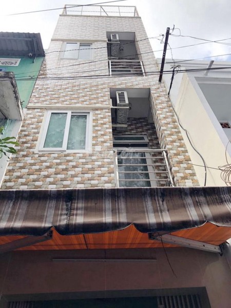 Trống nhà hẻm an ninh Nguyễn Văn Cừ, Quận 5 cần cho thuê giá 11 triệu/tháng, dt 40m2, 3 tầng