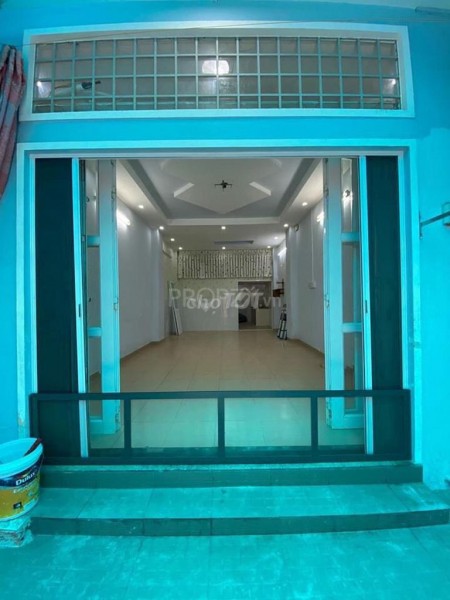 Nhà mới 1 trệt 1 lững 2 lầu 5 phòng ngủ 3 wc giá thuê 12 triệu/tháng tại Ông Bích Khiêm Quận 11