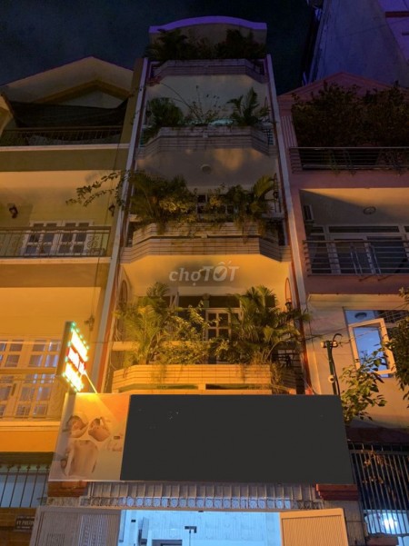 Cho thuê nhà nguyên căn ngay Vạn Hạnh Mall Quận 10, Nhà 4m x 15m, 4 tầng, 8 phòng