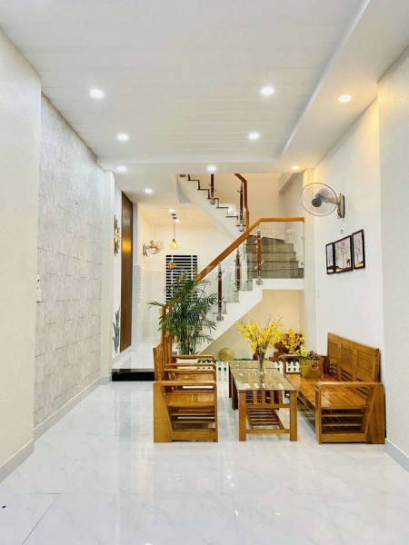 Nhà đường Lê Văn Thọ, Gò Vấp cần cho thuê giá 12 triệu/tháng, dtsd 53m2, LHCC