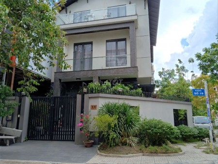 Cho thuê căn biệt thự mới cáu, 3 phòng ngủ, tại An Phú Quận 2. Giá thuê 23 triệu/tháng