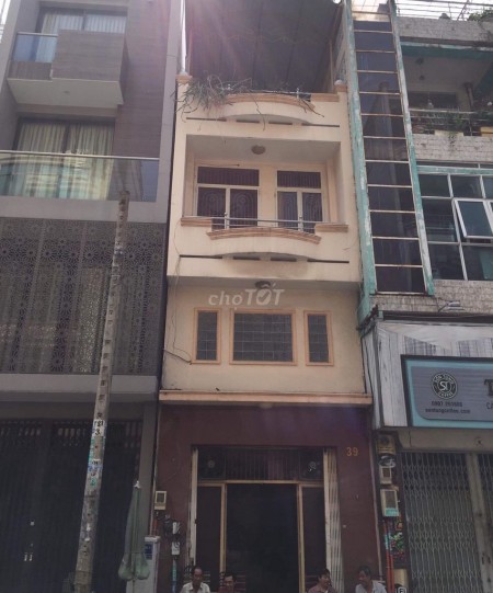 Nhà nguyên căn tại 39 Ký Hòa Quận 5, 46m2, 1 trệt,1 lững, 1 lầu 4 phòng. Giá thuê 28 triệu/tháng