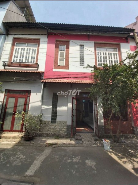 Cho thuê nhà nguyên căn 1 trệt 1 lầu tại hẻm xe hơi đường Phan Văn Trị Phường 11 Quận 10