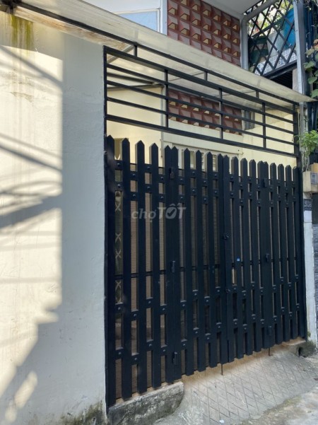 Cho thuê nhà nguyên căn hẻm xe hơi ngay trung tâm Bình Thạnh, Nhà mới tinh, cổng rào kiên cố, đang trống dọn vào ngay