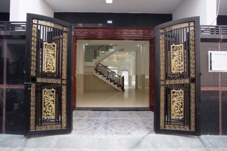 Cần cho thuê nhà nguyên căn 5m x 10m, 1 trệt 2 lầu tại Quốc Lộ 13, Thủ Đức