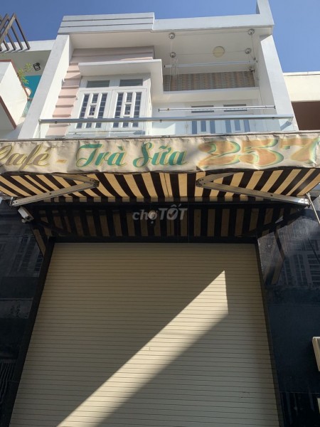 Nhà nguyên căn tại Đường Số 30, Phường Linh Đông, Thủ Đức. Dt 62m2, Giá thuê 8 triệu/tháng