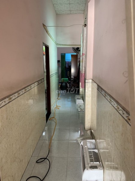 Nhà cấp 4, 2 phòng ngủ mặt tiền Đường Quốc Lộ 50, thuận tiện kinh doanh mọi ngành nghề