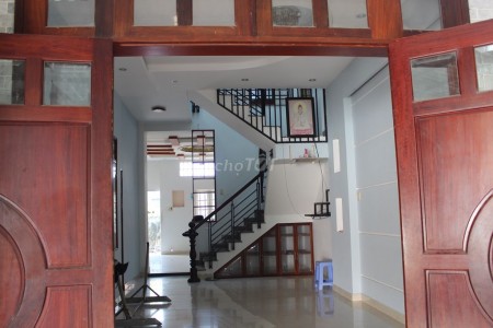 Nhà nguyên căn tại Tỉnh Lộ 2 Củ Chi, 270m2, 6 phòng ngủ, nhà mới toanh, rộng rãi, sạch sế, 270m2, 6 phòng ngủ, 3 toilet