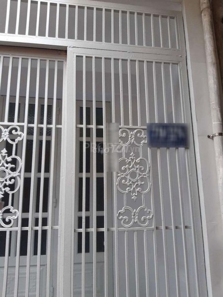 Cho thuê nhà ở riêng biệt đường Tôn Thất Thuyết phường 1 Quận 4. Giá thuê 8 triệu/tháng, Dt 4m x 10m