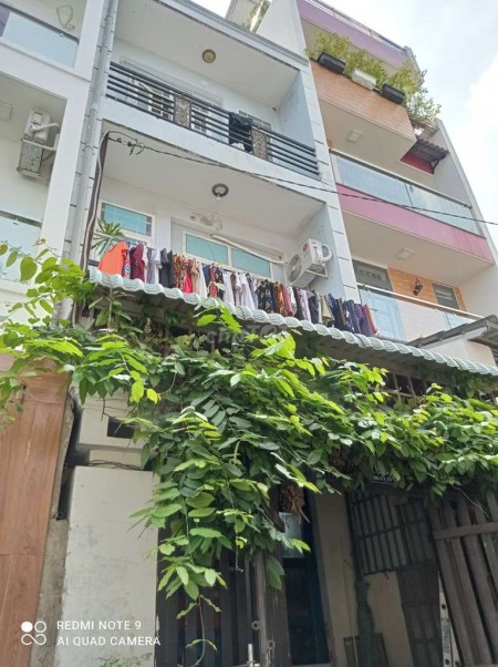 Cho thuê nhà nguyên căn gần cầu Chánh Hưng, 1 trệt 2 lầu, 4 phòng, giá thuê 10 triệu/tháng