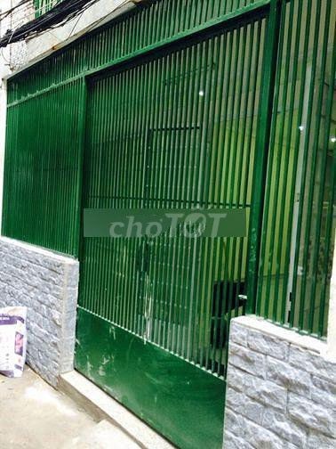 Nhà nguyên căn 3.8m x 11m, 2 tầng, 2 phòng ngủ, nhà hẻm 3m đường Cách Mạng Tháng 8