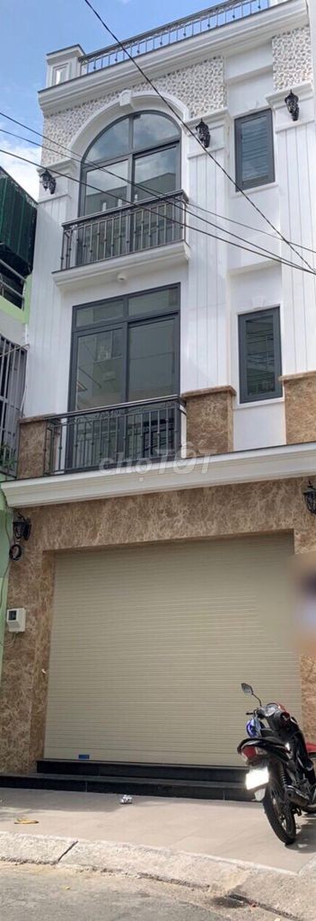 Nhà cho thuê mặt tiền đường 2 ô tô qua mặt thoải mái Nguyễn Giản Thanh, P15, Q10