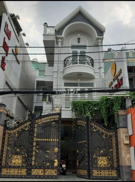 Cho thuê nguyên căn biệt thự siêu rộng rãi, Đường hẻm ô tô qua lại. Có hổ trợ nếu khách thiện chí thuê lâu dài