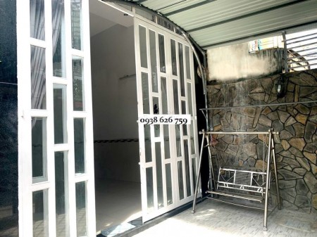 Cho thuê nhà nguyên căn hẻm xe hơi đường Nguyên Hồng, Phường 11,Bình Thạnh. Dtsd 120m2