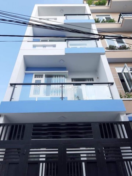 Cho thuê nhà nguyên căn 1 trệt 3 lầu và 1 sân thượng, Tổng Dtsd: 256m2 tại Lê Văn Sỹ, Quận Tân Bình