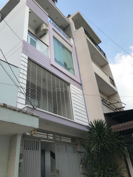 Cho thuê nhà đường số 4, Quận Thủ Đức rộng 90m2, có sẵn nội thất, giá 30 triệu/tháng