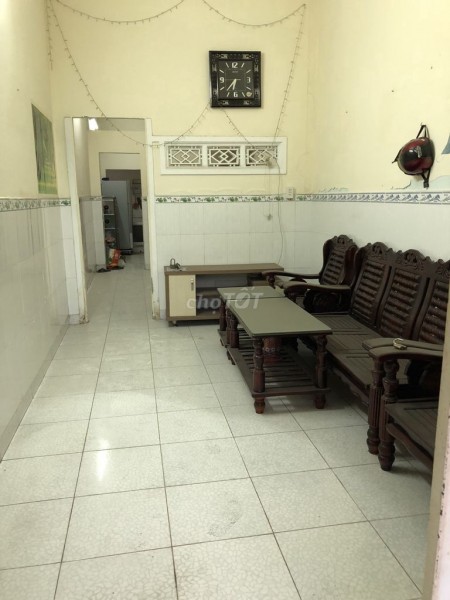 Nhà nhỏ nhắn xinh xắn thích hợp gia đình thuê ở. Giá chỉ 4 triệu/tháng