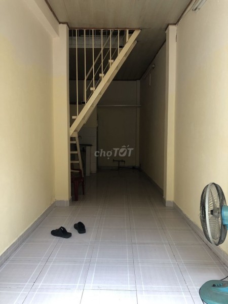 Chủ cho thuê nguyên căn Quận Bình Thạnh giá 4.5 triệu/tháng, dtsd 60m2, lh 0333141442