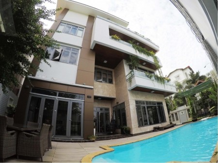 Cho thuê villa Thảo Điền 1200m2, trệt 3 lầu 9 phòng thiết kế hiện đại có hồ bơi