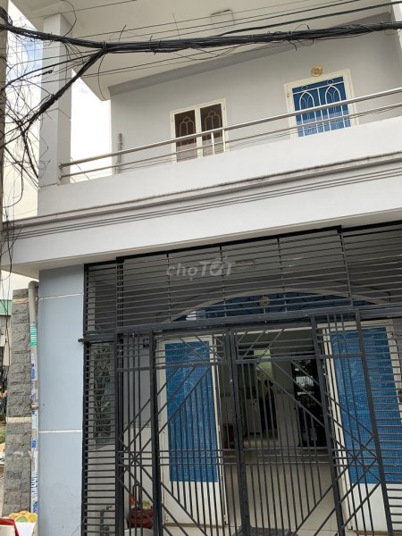 Cho thuê nhà nguyên căn 1 trệt 1 lầu, 40m2 tại Đường 42, Bình Trưng Đông, Quận 2