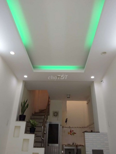 Trống nhà đường Thới An 15, Quận 12 cần cho thuê giá 30m2, 3 tầng, giá 5.5 triệu/tháng