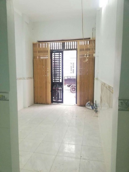 Trống nhà nhỏ xinh cần cho thuê 24m2 giá 4 triệu/tháng, hẻm Lê Đình Cẩn, Bình Tân