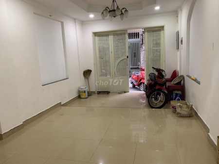 Cho thuê nhà rộng 56m2/tháng, 4 tầng, giá 38 triệu/tháng, hẻm Cống Quỳnh, Quận 1, LHCC