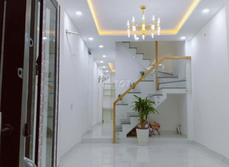 Cho thuê nhà nguyên căn hẻm 6m thuận tiện đi lại thuận tiện kinh doanh tại đường Bắc Hải Quận 10