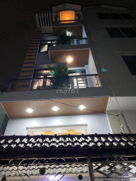 Cho thuê nhà nguyên căn mặt tiền Đường số 9 Cư Xá Bình Thới Quận 11. Nhà mới, rộng 125m2, cho thuê 15 triệu/tháng