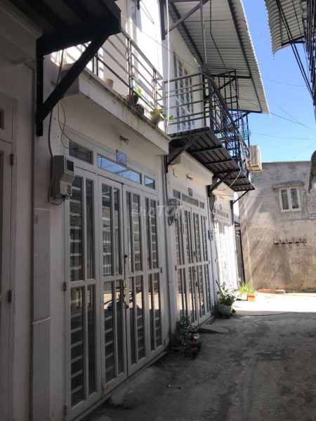 Cho thuê nhà nguyên căn tại TL40 Quận 12; Dtsd 52m2, 1 trệt 1 lầu. Giá 4 triệu/tháng