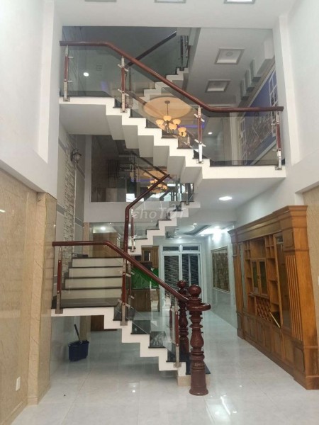 Trống nhà hẻm xe tải 72m2, 4 PN, đường Thống Nhất, Gò Vấp cần cho thuê giá 15 triệu/tháng, LHCC