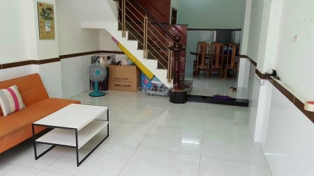 Nhà nguyên căn trong nhà có chổ đậu ô tô, 52m2, 5 tầng, 5PN. Tại Phạm Văn Chiêu Gò Vấp