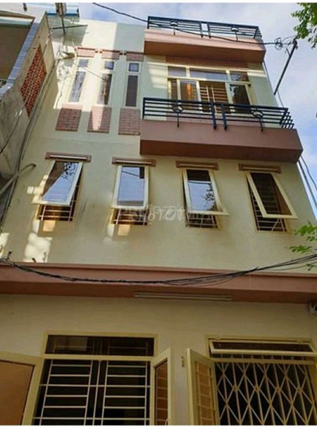 Cho thuê nhà nguyên 2 lầu 1 sân thượng, nhà trong hẻm cục đường Lê Văn Sỹ, Phường 14, Phú Nhuận