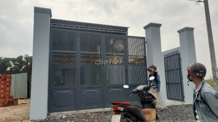 Cho thuê nhà mới tại đường Nguyễn Kim Cương xã Tân Thuận Đông huyện Cũ Chi, có thể làm kho xưởng