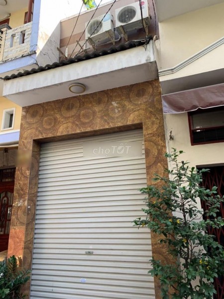 Nhà tại đường CMT8 cho thuê căn căn 2 tầng, 2 phòng ngủ, 2 toilet, giá thuê 12 triệu/tháng