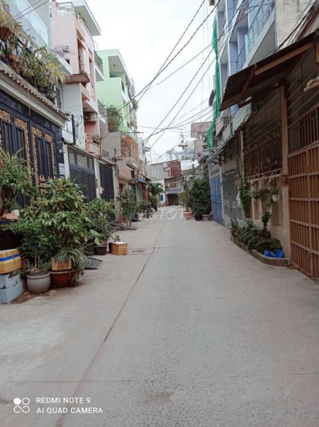 Hẻm xe hơi Chánh Hưng Quận 8 cần cho thuê nhà rộng 90m2, 3 tầng, giá 12 triệu/tháng