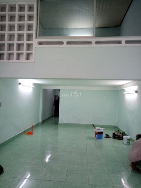 Chủ cần cho thuê nhà rộng 70m2, 1 trệt, 1 lầu, còn mới, hẻm 39 Hoàng Bật Đạt, Tân Bình, giá 6 triệu/tháng
